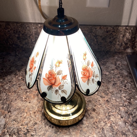 Vintage Tiffany style mini touch glass lamp - Picture 5 of 14
